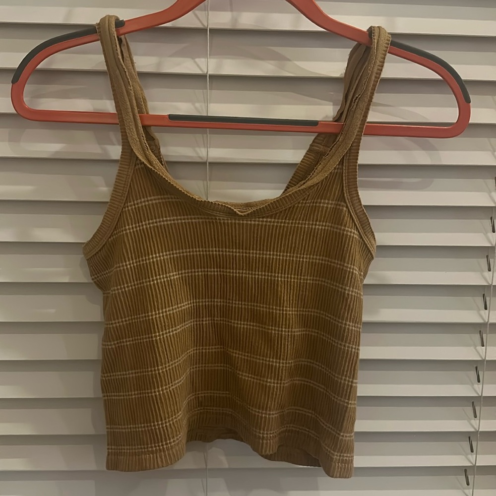 Brown Tank